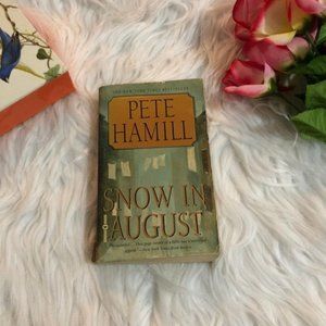 Snow in August - Pete Hamill [Paperback]